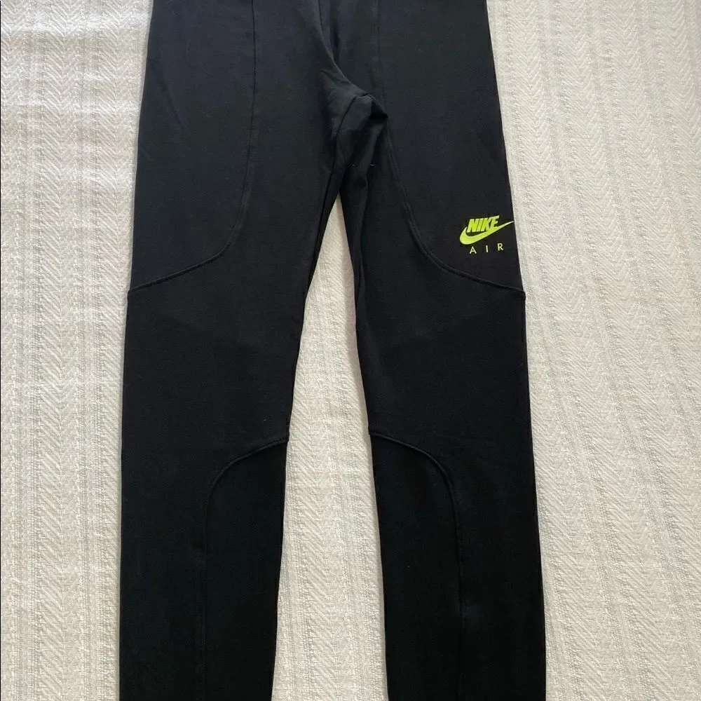 NIKE AIR WOMENS Tight Fit LEGGINGS